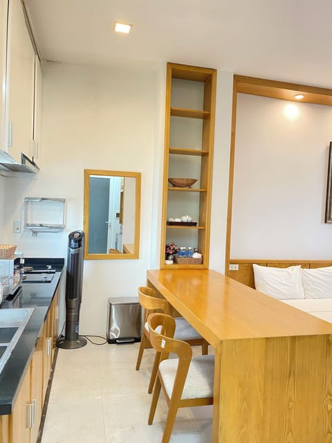 Superior Double Room, Pool View | Private kitchen | Mini-fridge, microwave