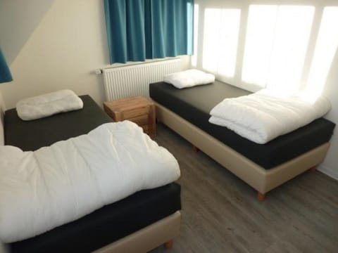 House | 4 bedrooms, individually furnished