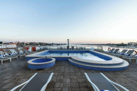 Outdoor pool, sun loungers