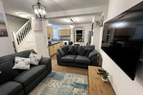 9d8c190f ce0b 4796 9511 3af380d2e422