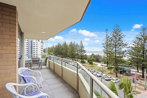 Apartment, 2 Bedrooms, Ocean View | Balcony