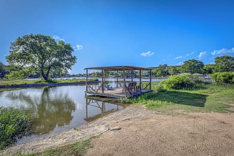 Enjoy a waterside picnic or an evening cocktail on the community waterfront deck!!