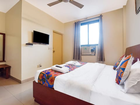 Classic Double Room | Desk, iron/ironing board, free WiFi