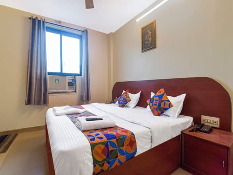 Classic Double Room | Desk, iron/ironing board, free WiFi