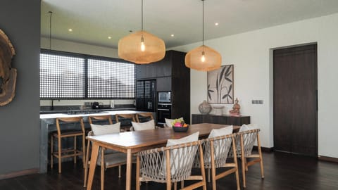 Villa, 3 Bedrooms, Private Pool, Garden View | Dining room