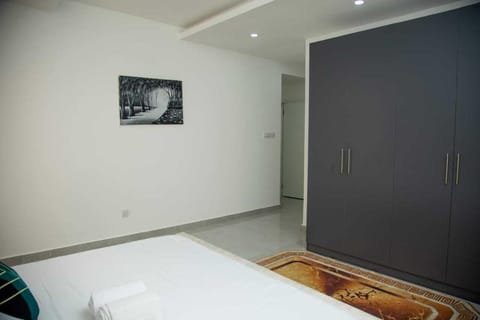 Superior Apartment, Balcony, City View | Individually decorated, individually furnished, free WiFi, bed sheets