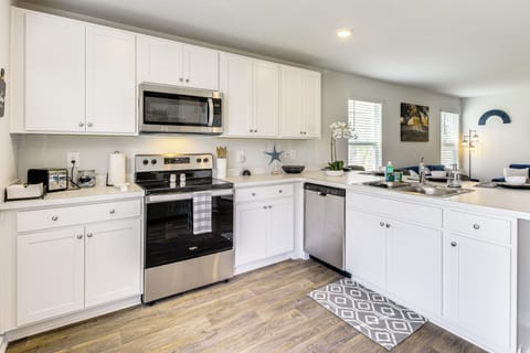 House (2 Bedrooms) | Interior