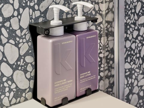 Premium bedding, in-room safe, blackout drapes, soundproofing