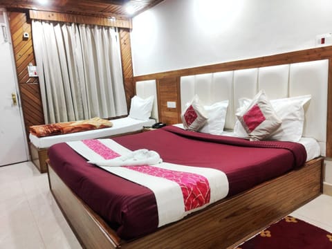 Basic Triple Room, Balcony | Free WiFi