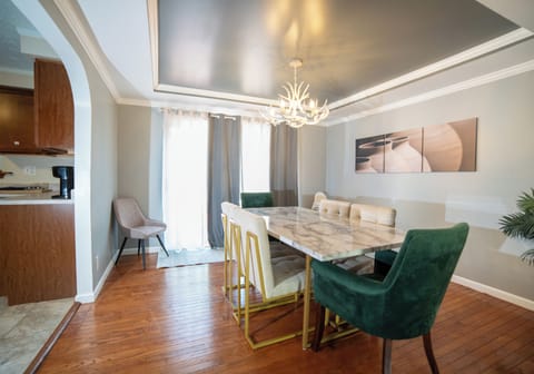 Chic dining table with a seating for 6 in the dining area.