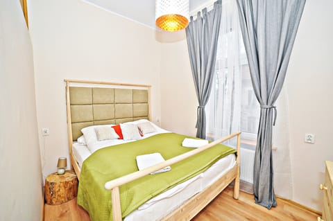 Classic Apartment | Iron/ironing board, free WiFi