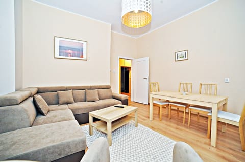 Classic Apartment | Iron/ironing board, free WiFi