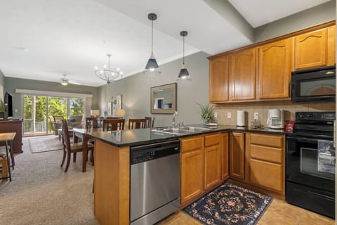 Fully furnished and equipped kitchen