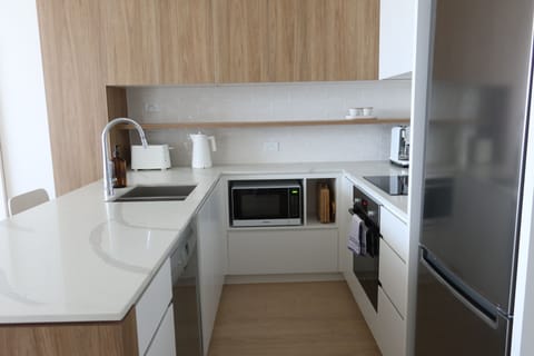 Apartment, 1 Bedroom, Partial Ocean View | Private kitchen | Toaster