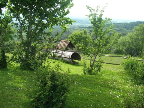 Elite House, 2 Bedrooms | Garden