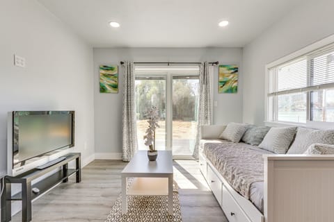 Apartment (1 Bedroom) | Interior