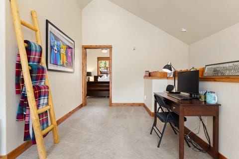 Townhome, 3 Bedrooms | Interior