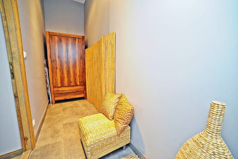 Comfort Apartment | Iron/ironing board, free WiFi