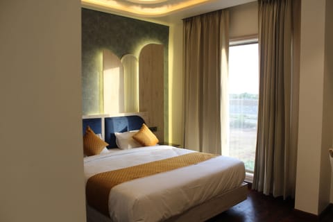 Premium Double Room | In-room safe, free WiFi