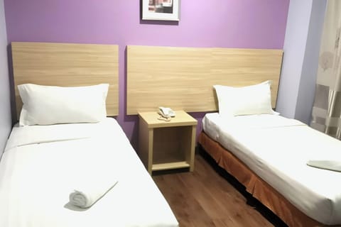 Deluxe Twin Room | Free WiFi, bed sheets