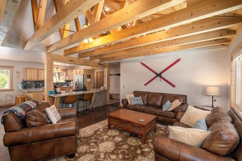 Cedarwood - Living Area Kitchen