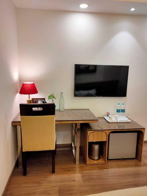 Standard Single Room | In-room safe, iron/ironing board, free WiFi