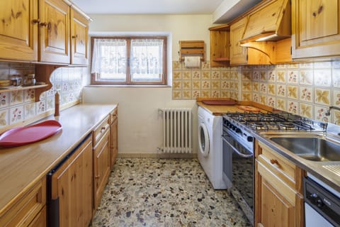 Apartment, 3 Bedrooms | Private kitchen | Full-size fridge, stovetop, cookware/dishes/utensils