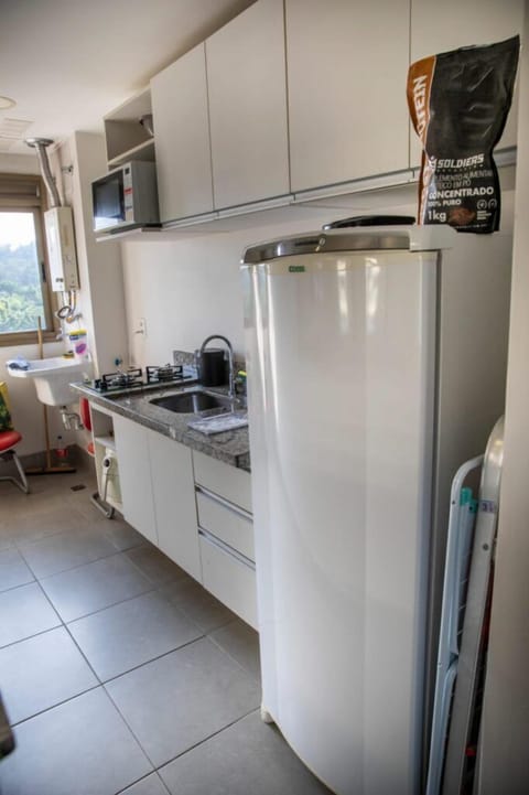 Deluxe Studio, Balcony | Private kitchen