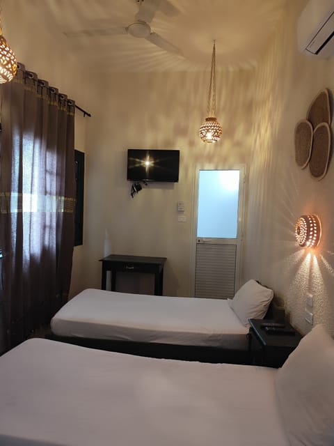 Comfort Double Room | Free WiFi, bed sheets