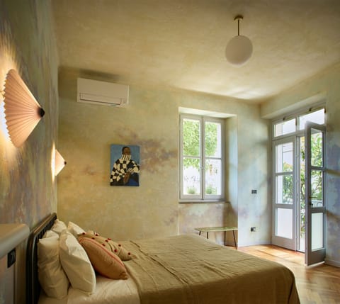 CAMERA DA LETTO MATRIMONIALE CON LETTO KING SIZE