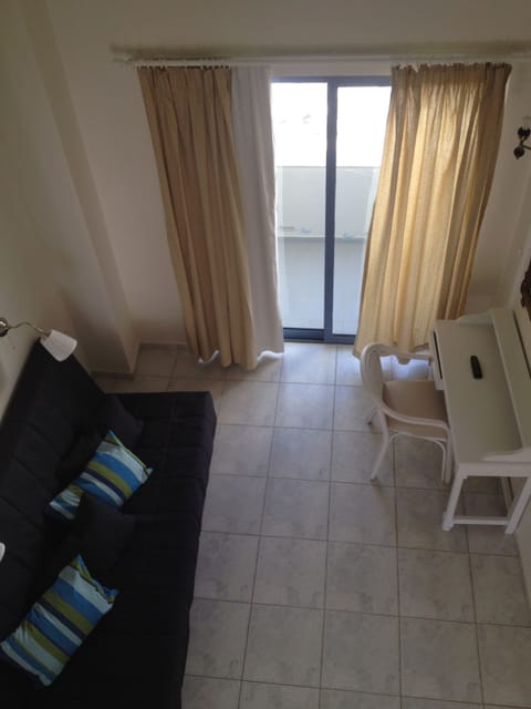 Suite | Living area | Plasma TV