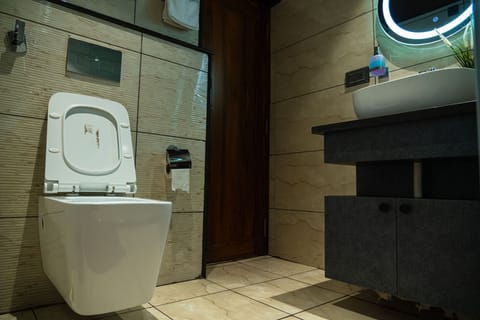 Comfort Room | Bathroom