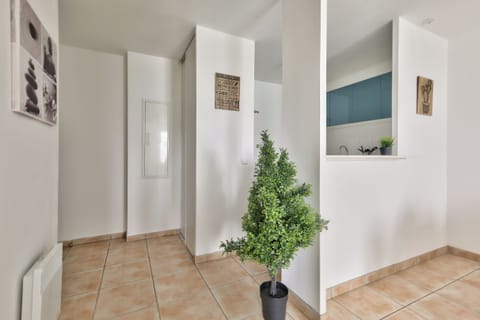 Comfort Apartment, Garden View | Living area | 80-cm flat-screen TV with digital channels, TV