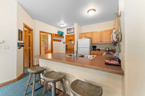 Apartment (2 Bedrooms) | Exterior