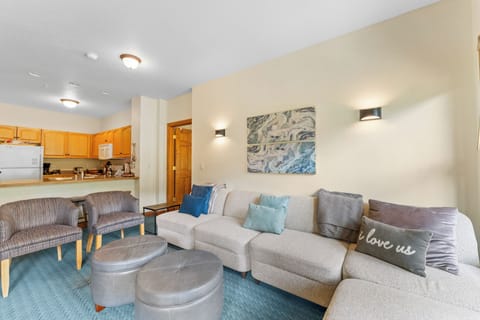 Apartment (2 Bedrooms) | Front of property