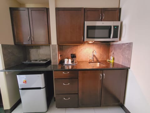 Fridge, microwave, coffee/tea maker