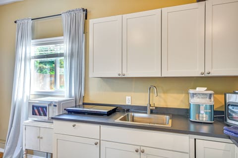 Apartment (1 Bedroom) | Interior