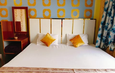 Deluxe Double Room, Sea View | Free WiFi, bed sheets