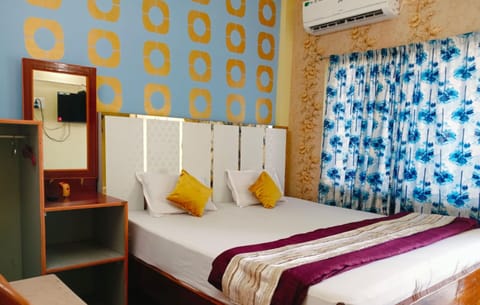 Deluxe Double Room | Free WiFi, bed sheets