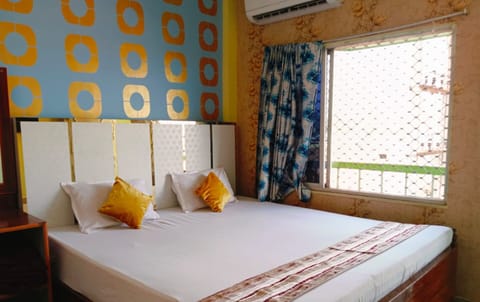 Deluxe Double Room | Free WiFi, bed sheets