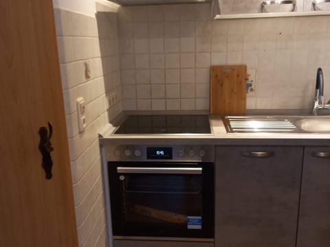 Classic Apartment, 2 Bedrooms | Private kitchen | Fridge, microwave, oven, dishwasher