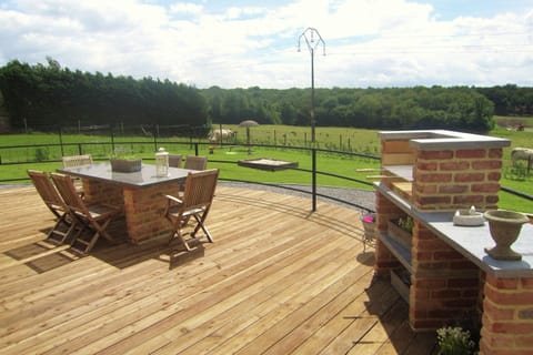 Classic House, 4 Bedrooms | Balcony