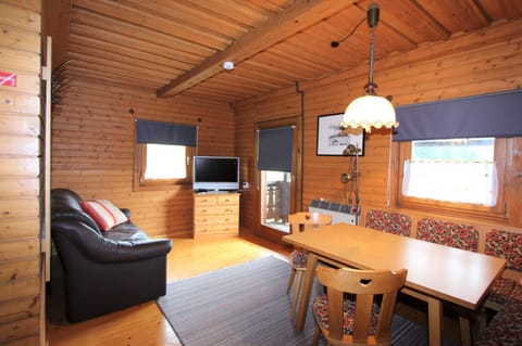 Classic House, 6 Bedrooms | Living room