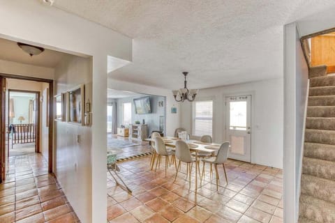 Easy flow from dining to living! Perfect for enjoying time together.