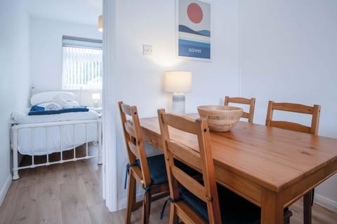 Bayview 61 - 2 Bedroom Chalet - Bayview Oxwich (5512)