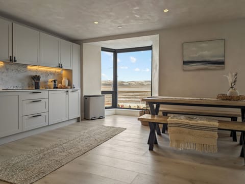 267bd361-42a3-4969-86ff-50fe04e99dac