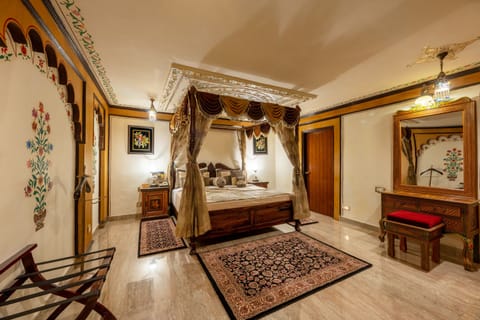 Dola Maru Suite | Premium bedding, memory foam beds, minibar, in-room safe