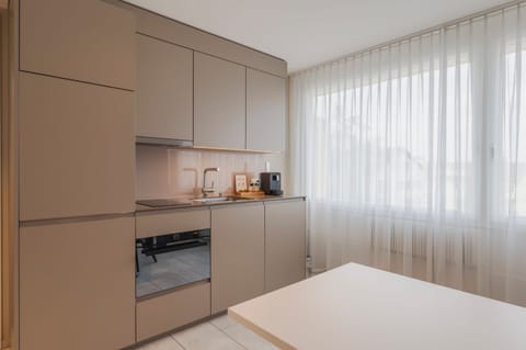 Comfort Double Room | Private kitchen | Fridge, microwave, oven, espresso maker