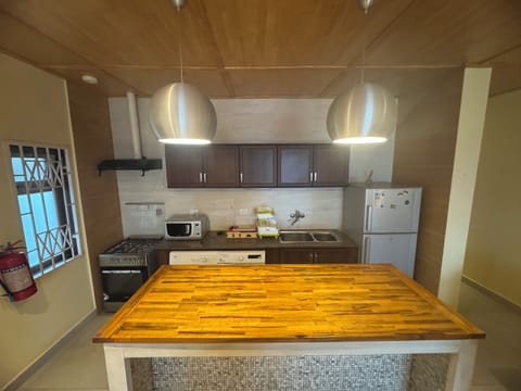 Comfort Apartment, Ocean View | Private kitchen