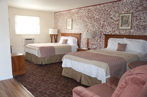 Superior Room, 2 Queen Beds, Non Smoking, Mountain View | Premium bedding, pillowtop beds, desk, blackout drapes